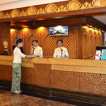 Kandawgyi Palace Hotel Rangun Kültér fotó