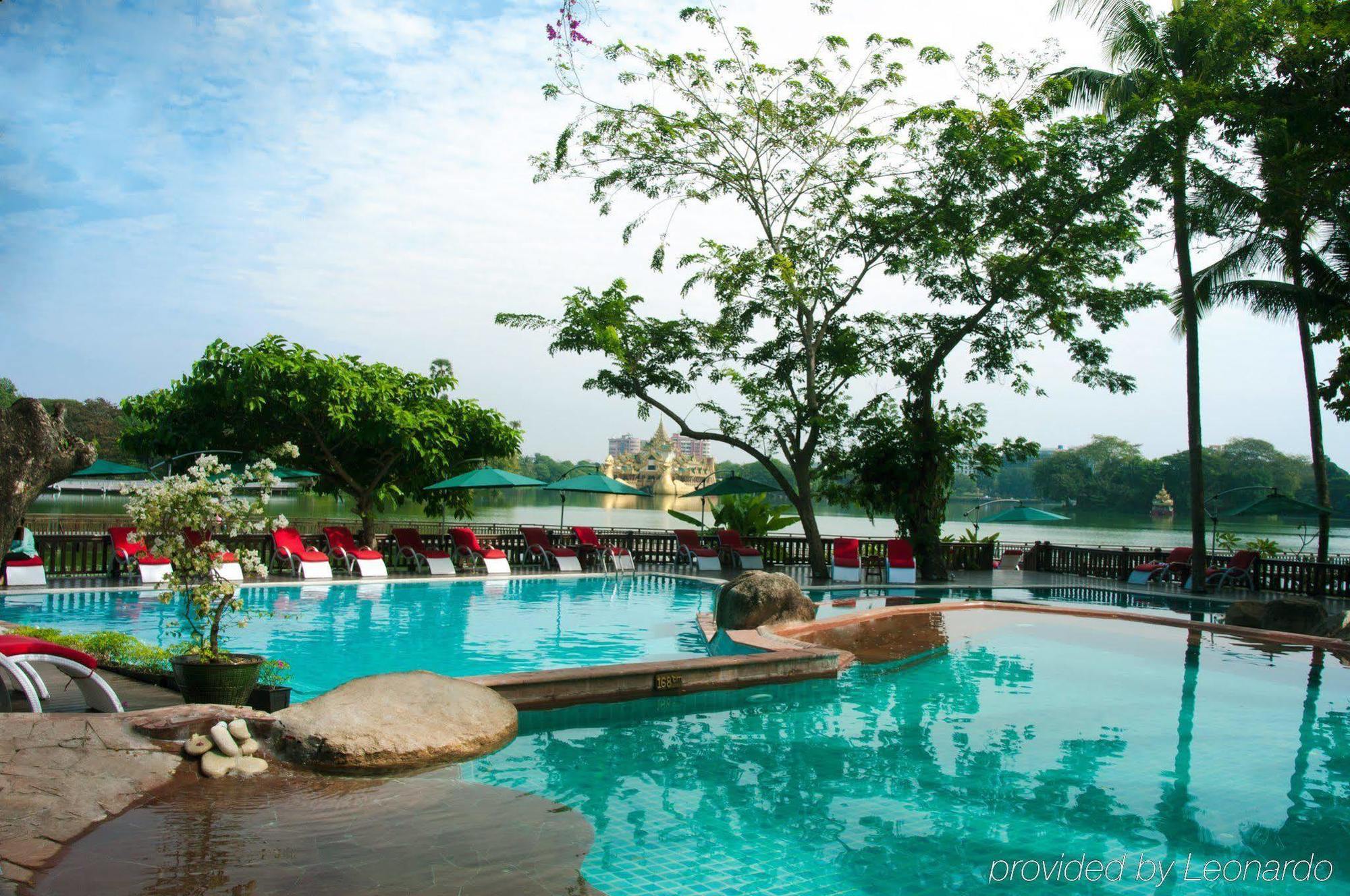 Kandawgyi Palace Hotel Rangun Kültér fotó