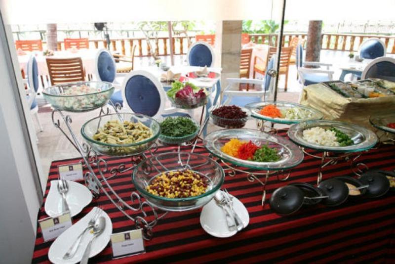 Kandawgyi Palace Hotel Rangun Kültér fotó